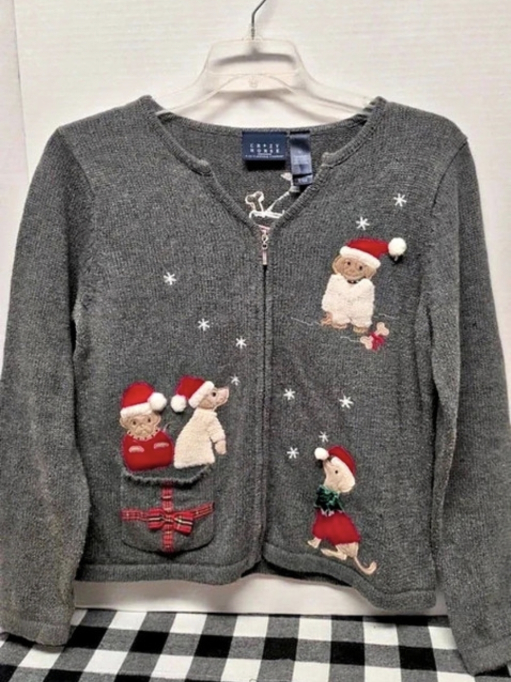 Crazy Horse Holiday Appliqué Zip Cardigan Gray & Red Medium